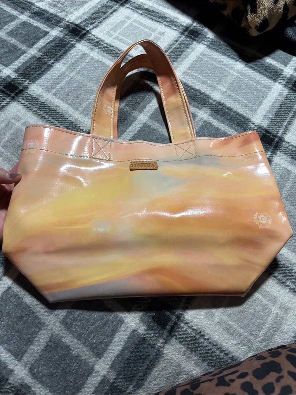 Consuela sunset to go bag
